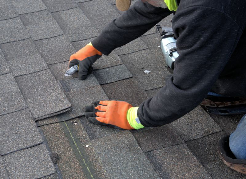 Top Signs You Need Asphalt Roof Repair Before Leaks Worsen