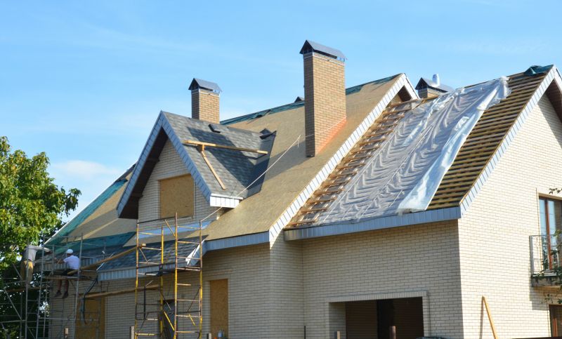 What’s Included In Professional Roof Service And Maintenance Plans